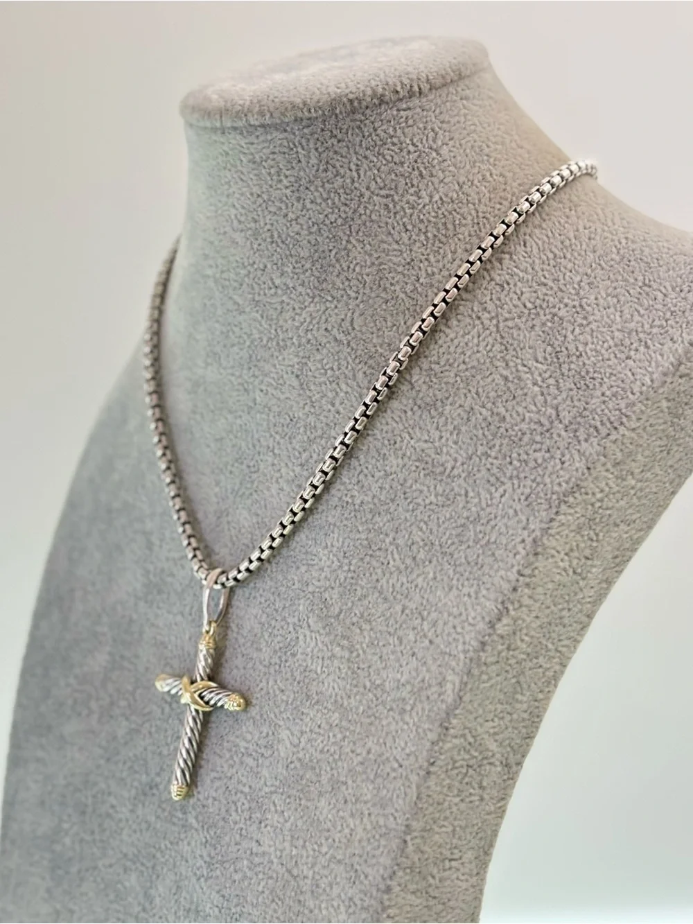David Yurman 925 & 14k Gold Unisex Cable Cross Pendant Necklace 18